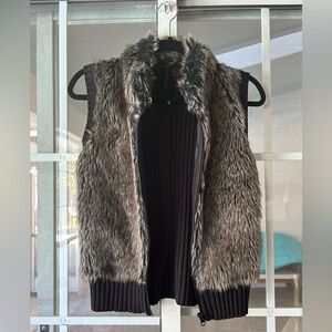 Heart n crush black sweater and brown faux fur vest